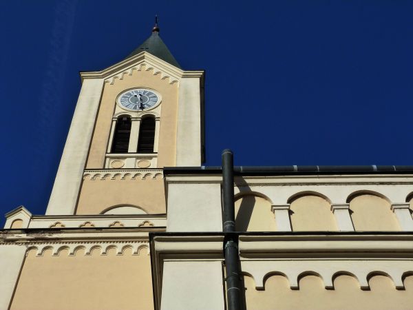Cost of Church Gutter Installation in Harrisburg